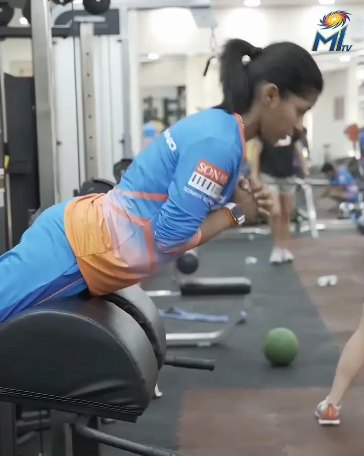 Mumbai Indians Snap 6